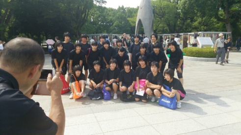 2015-8-14　広島遠征　平和記念公園にて.jpg